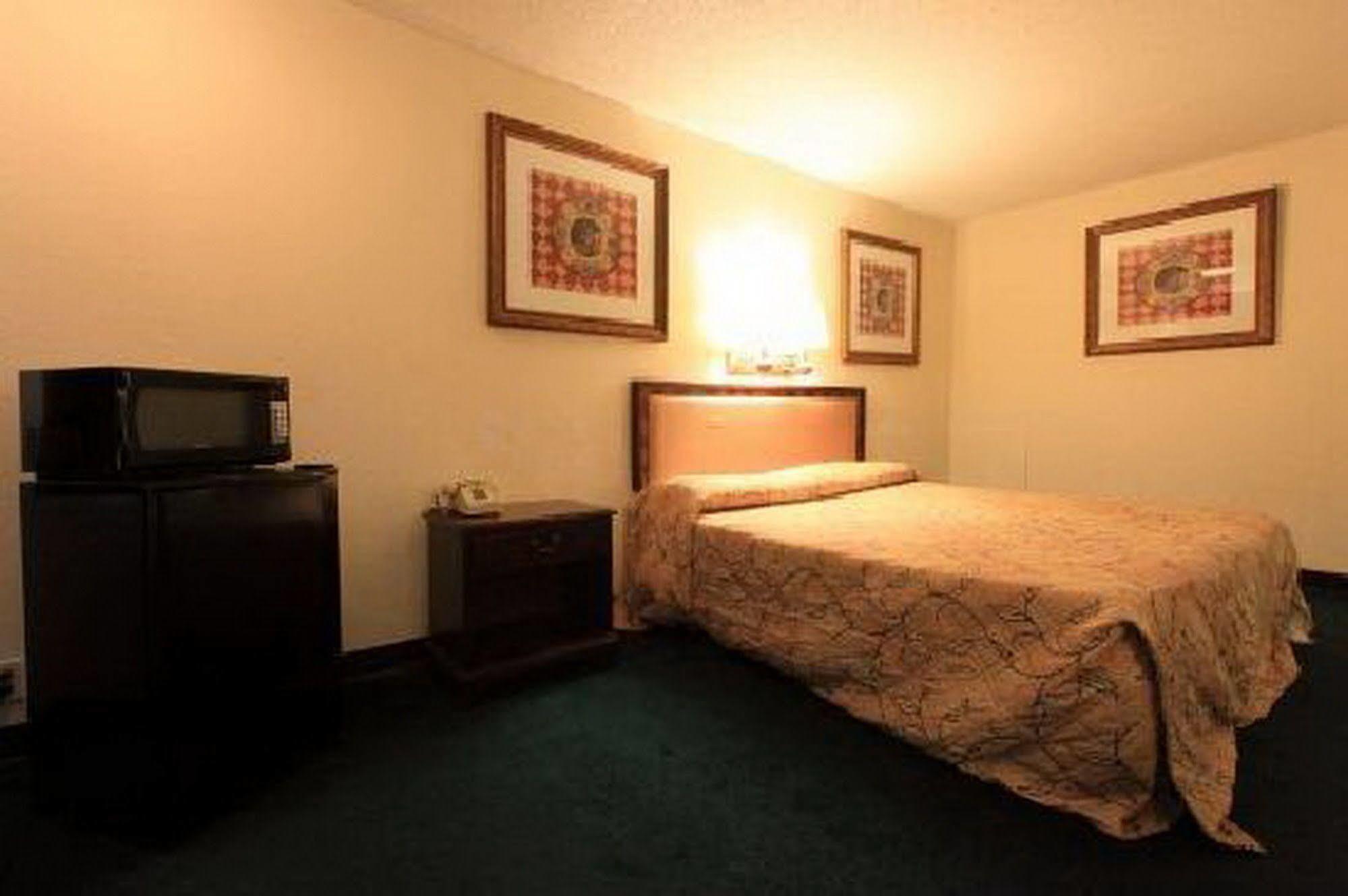 Hotel Petersburg Va I-95 & E Washington St ภายนอก รูปภาพ