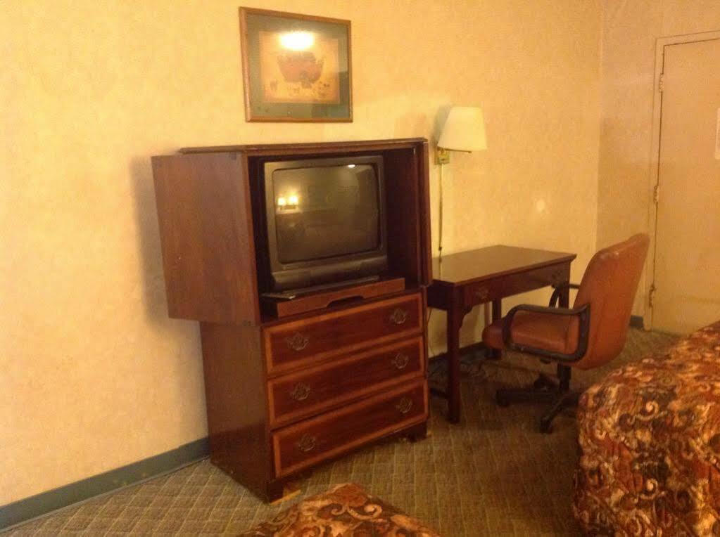 Hotel Petersburg Va I-95 & E Washington St ภายนอก รูปภาพ